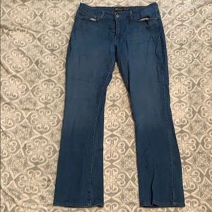 Levi’s Demi Curve Mid Rise Boot Jean 16/33